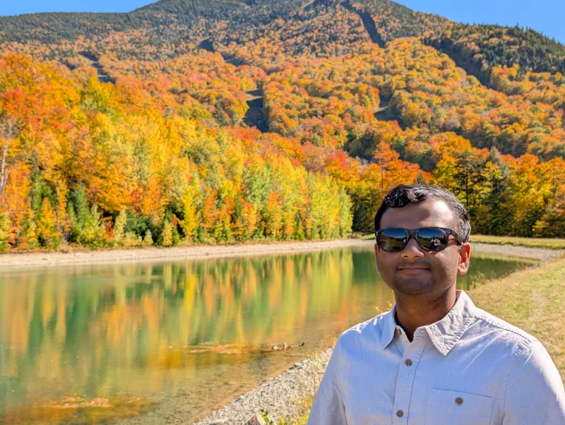 Autumn at the lakeside